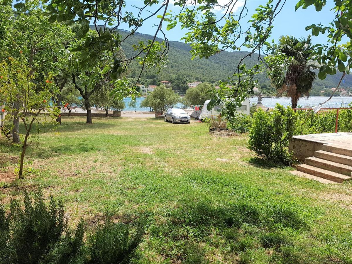 Auto Camp On The Beach - Grebaštica Dış mekan fotoğraf