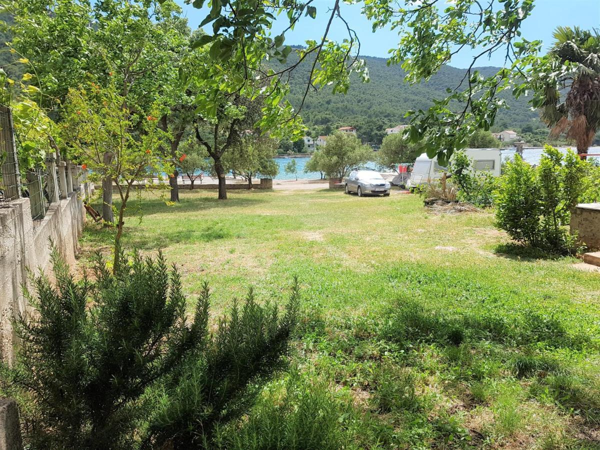 Auto Camp On The Beach - Grebaštica Dış mekan fotoğraf