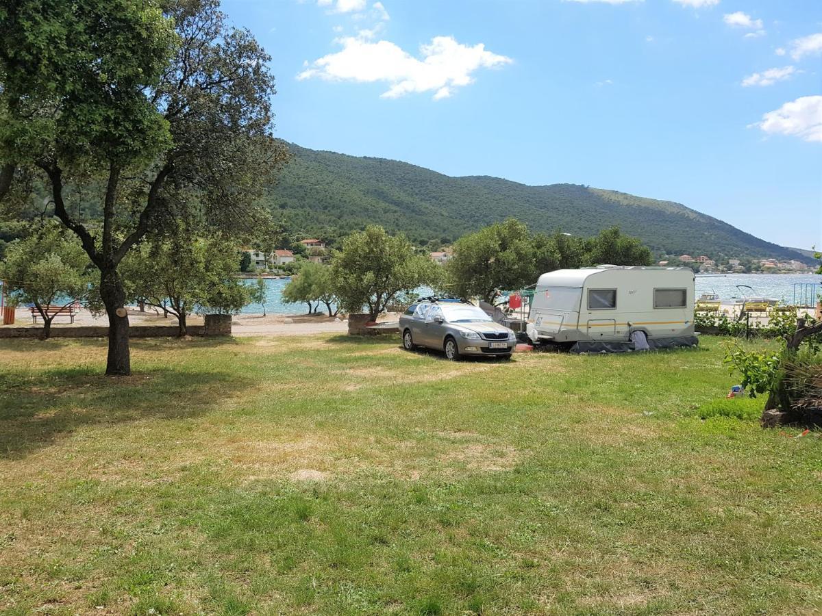 Auto Camp On The Beach - Grebaštica Dış mekan fotoğraf