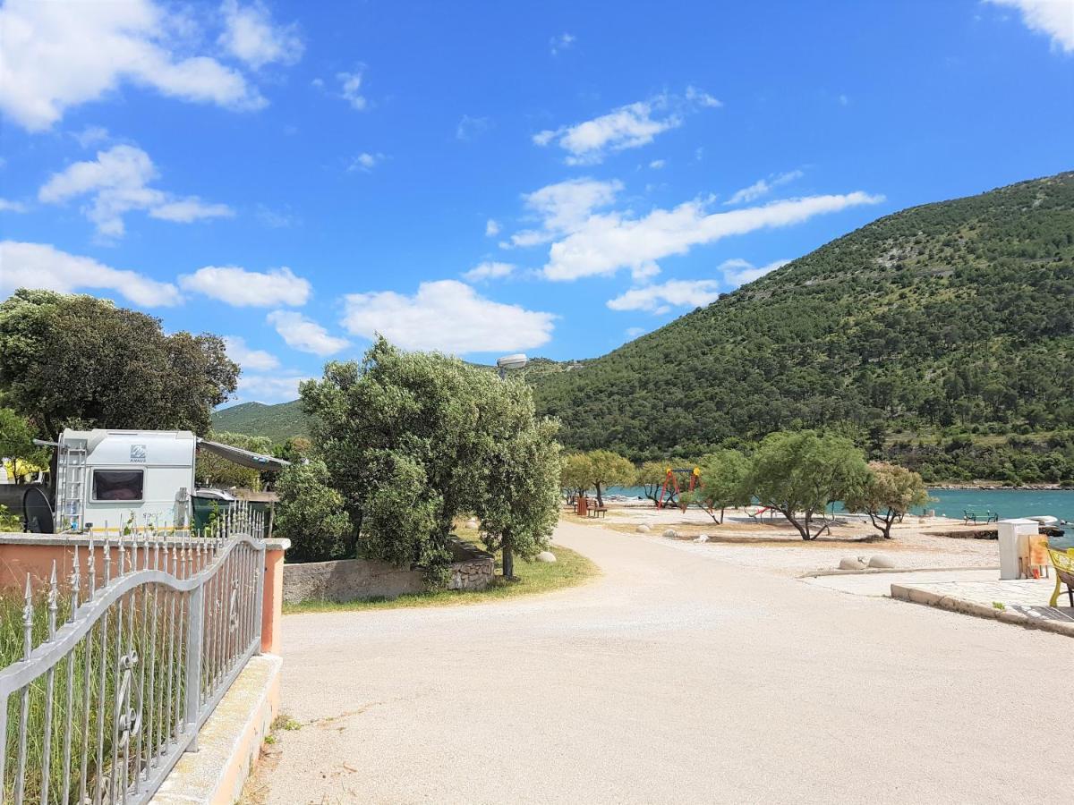 Auto Camp On The Beach - Grebaštica Dış mekan fotoğraf