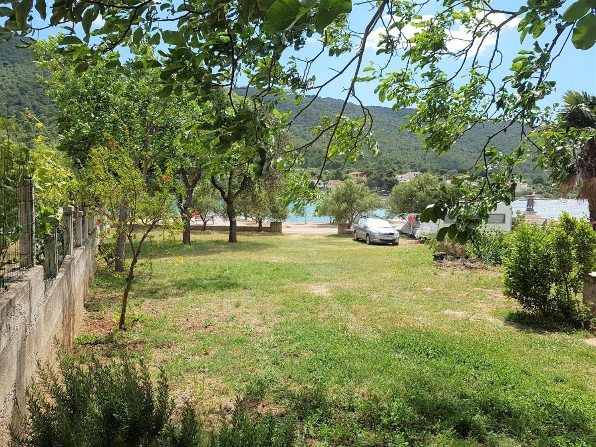 Auto Camp On The Beach - Grebaštica Dış mekan fotoğraf