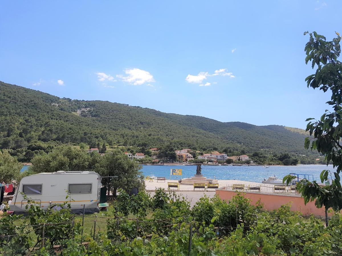 Auto Camp On The Beach - Grebaštica Dış mekan fotoğraf