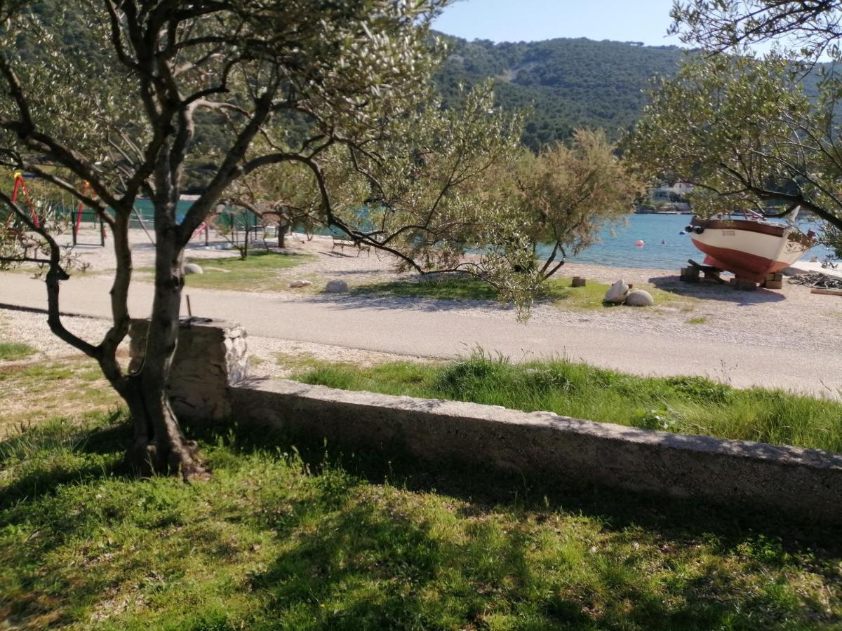 Auto Camp On The Beach - Grebaštica Dış mekan fotoğraf